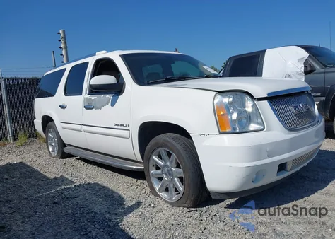 2007 GMC Yukon Xl 1500 Denali z USA, uszkodzony, nr VIN 1GKFK668X7J159556